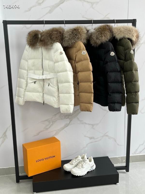 Moncler sz1-4 26yr32